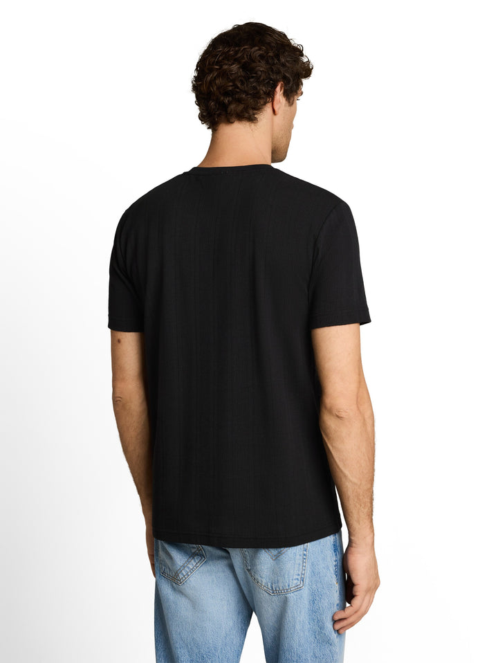 STRUCTURED T-SHIRT