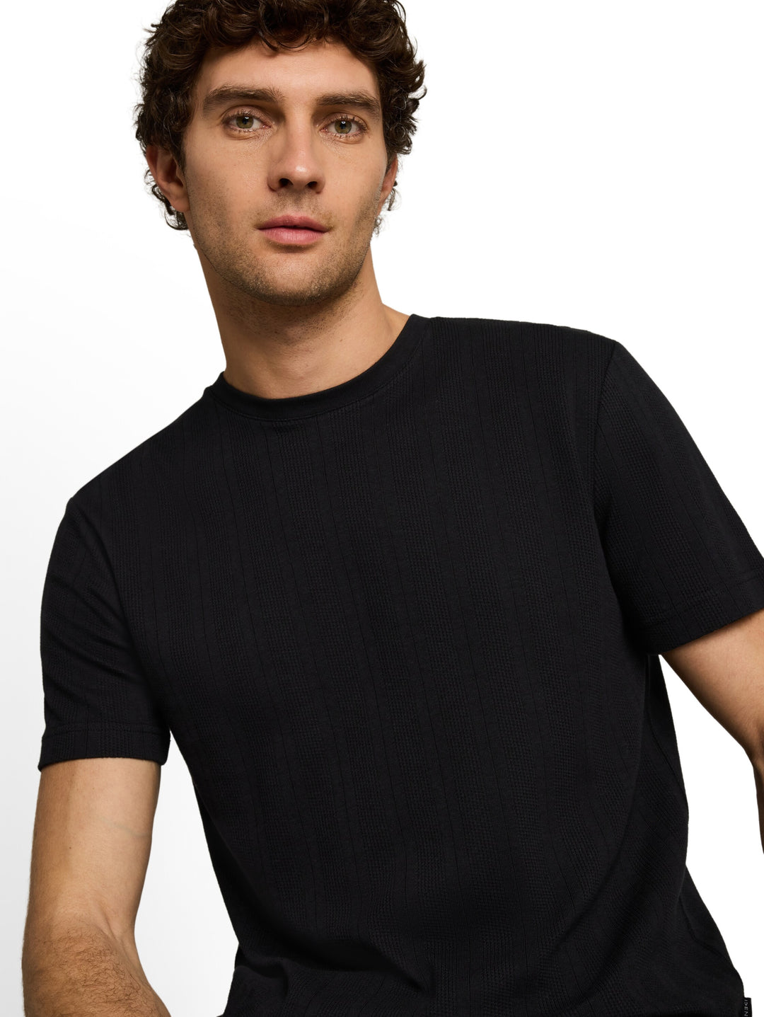 STRUCTURED T-SHIRT