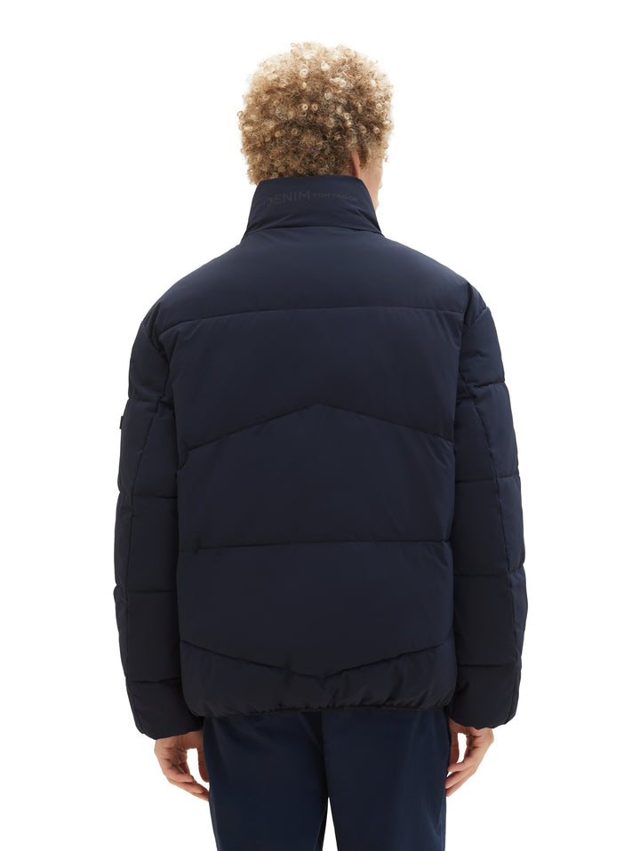 RELAXED STAND-UP PUFFER JACKET