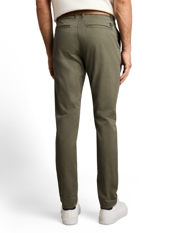 SLIM CHINO WITH BELT