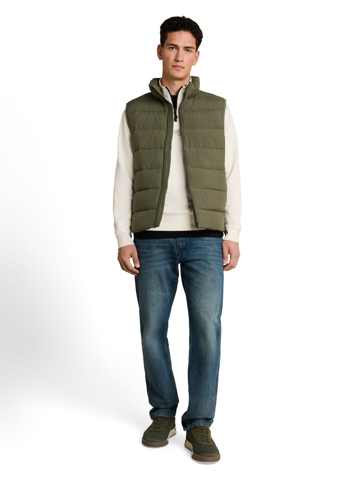 LIGHT WEIGHT VEST