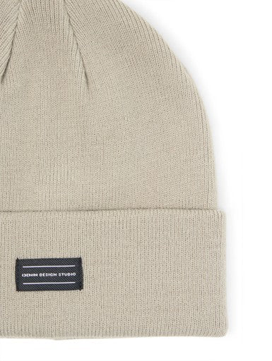 BASIC KNITTED BEANIE