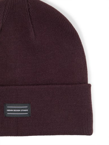 BASIC KNITTED BEANIE