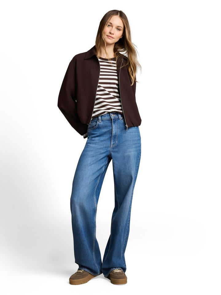 STRIPED LONGSLEEVE T-SHIRT