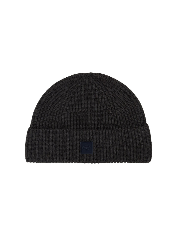 STRUCTURED KNIT HAT