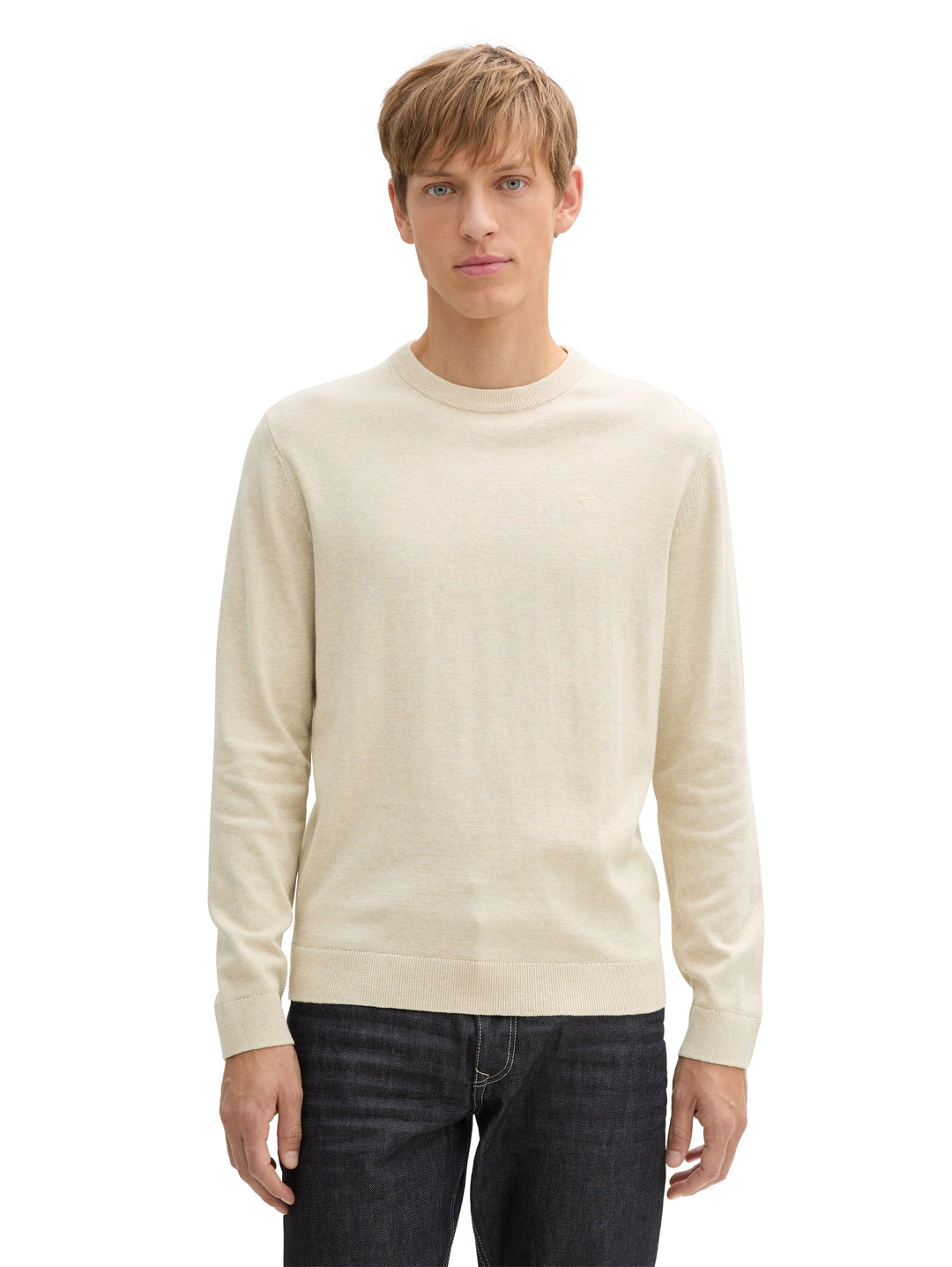 Basic knitted sweater