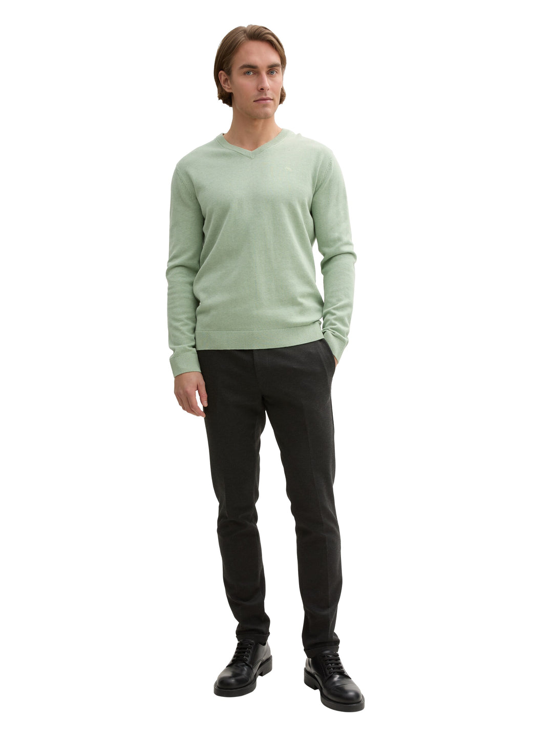 BASIC V-NECK KNIT