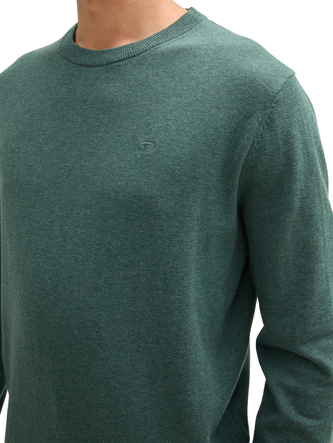 BASIC CREWNECK KNIT