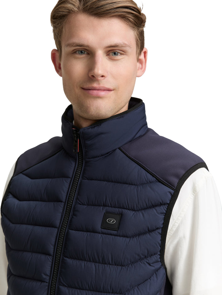 HYBRID VEST