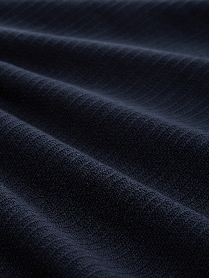 STRUCTURED CREW NECK KNIT