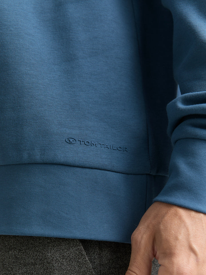 CREW NECK SWEATSHIRT