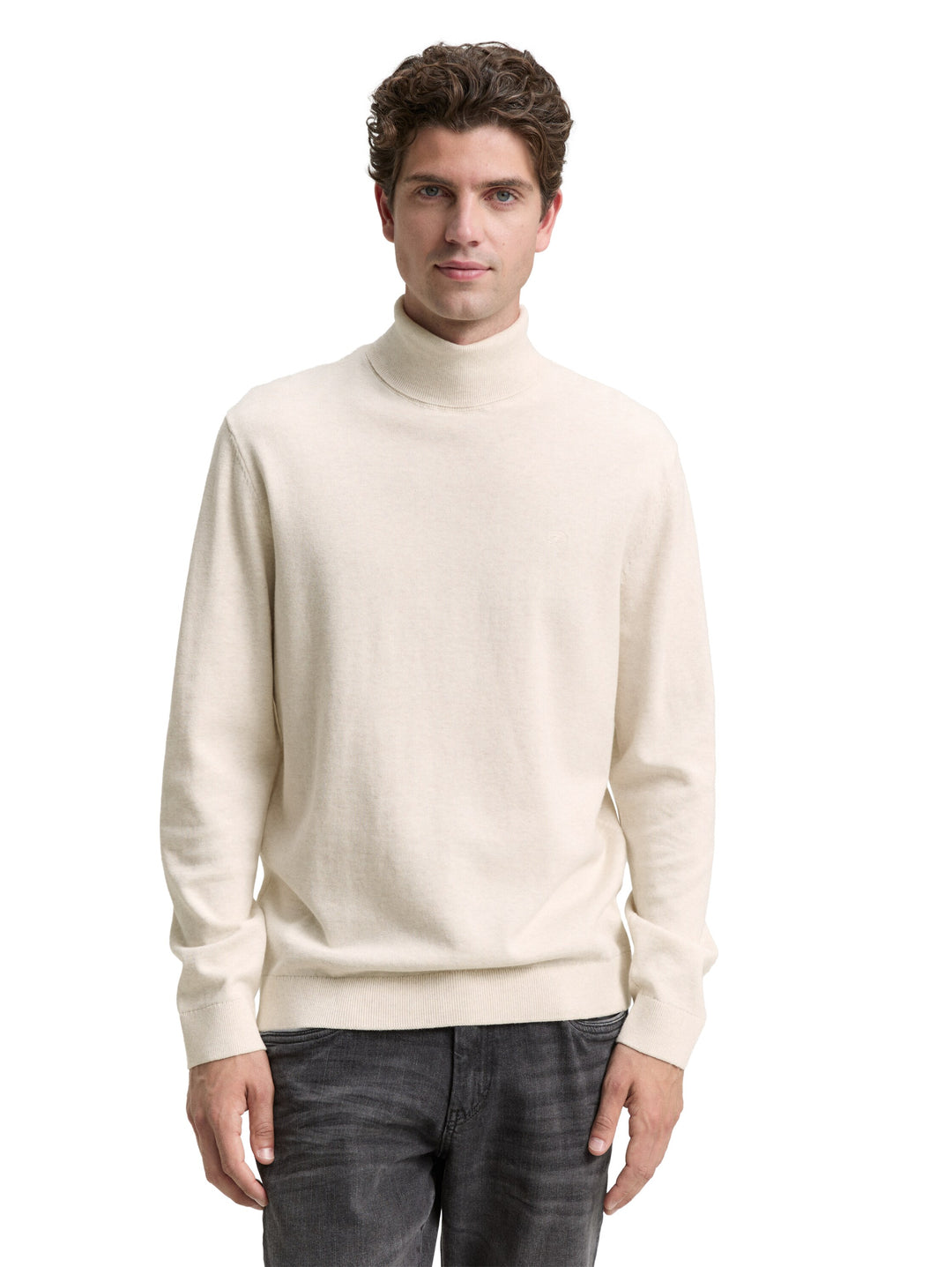 BASIC TURTLENECK KNIT