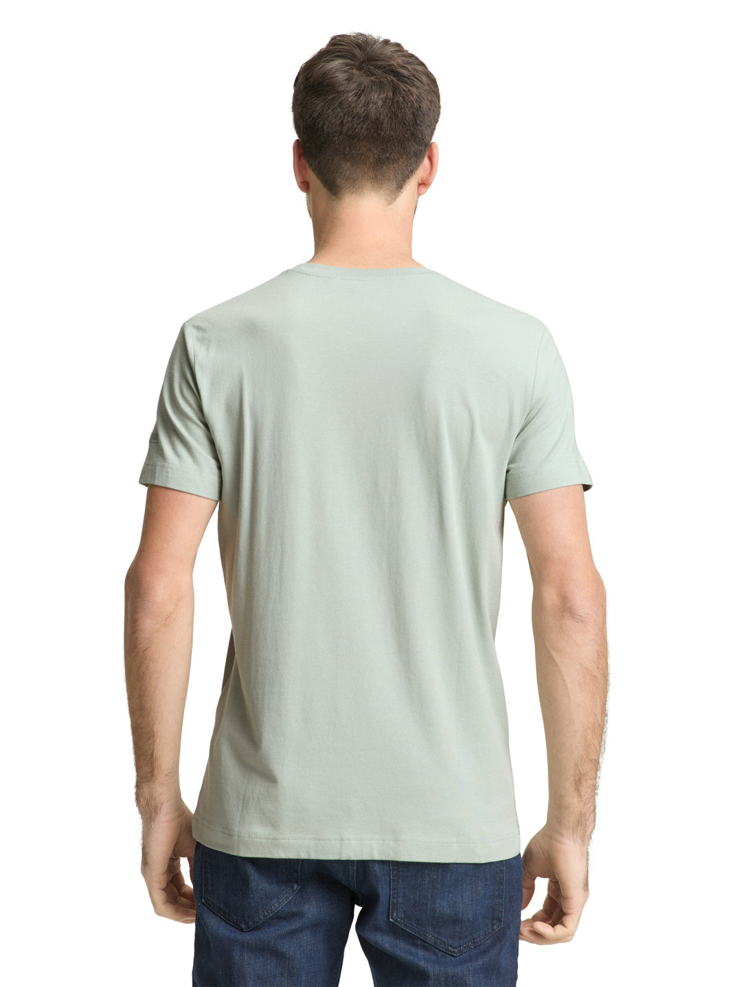 FITTED BASIC T-SHIRT