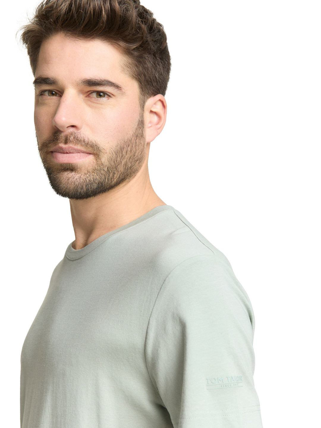 FITTED BASIC T-SHIRT