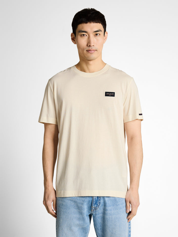 DETAILED T-SHIRT