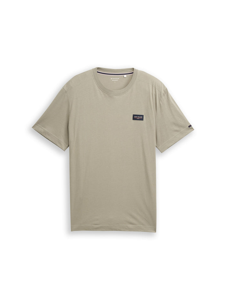 DETAILED T-SHIRT