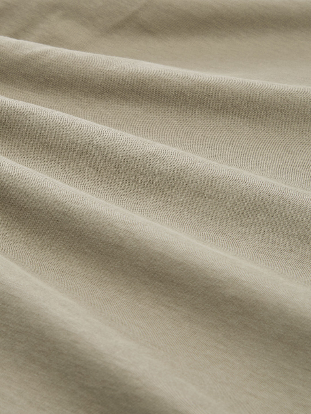 DETAILED T-SHIRT