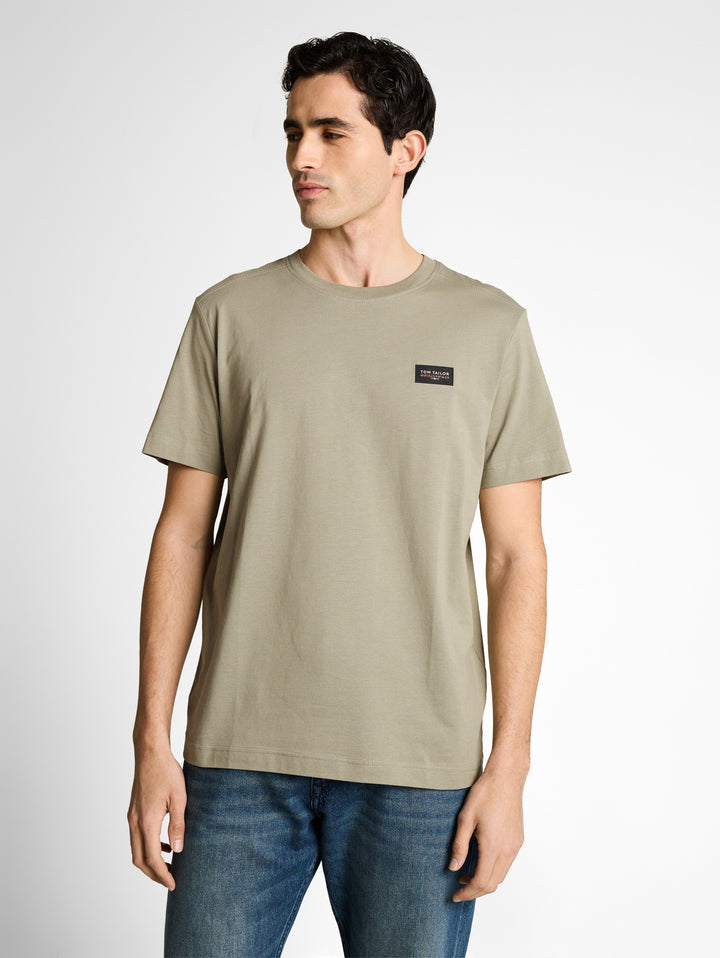 DETAILED T-SHIRT