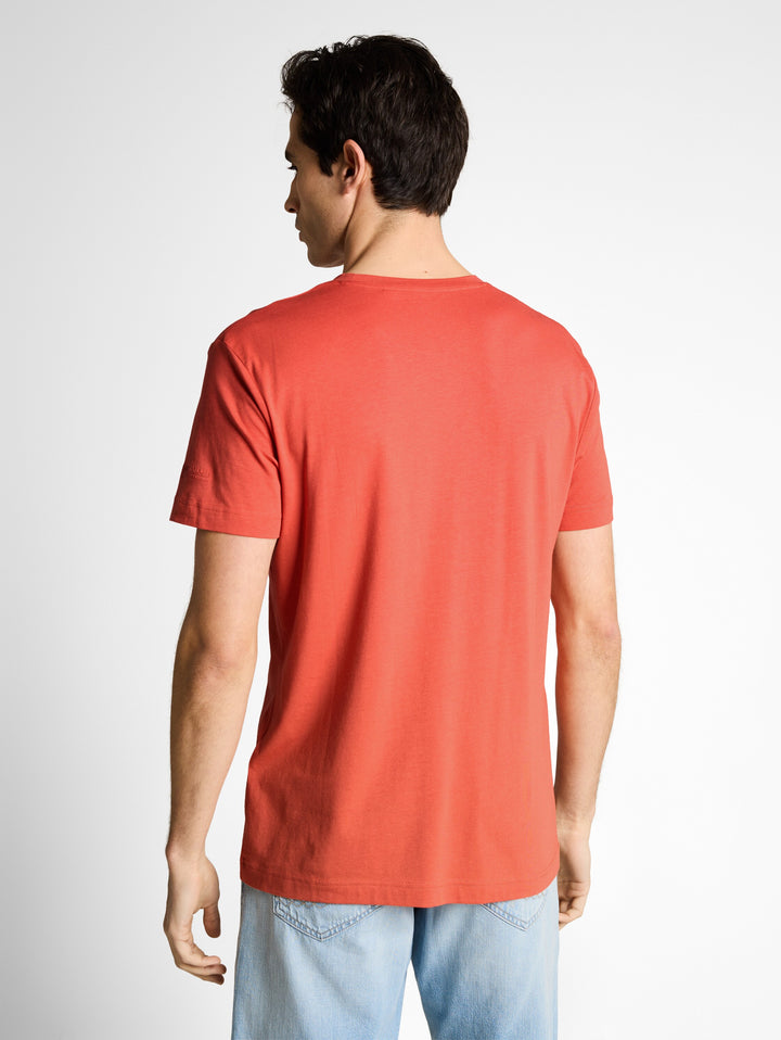 FITTED BASIC T-SHIRT