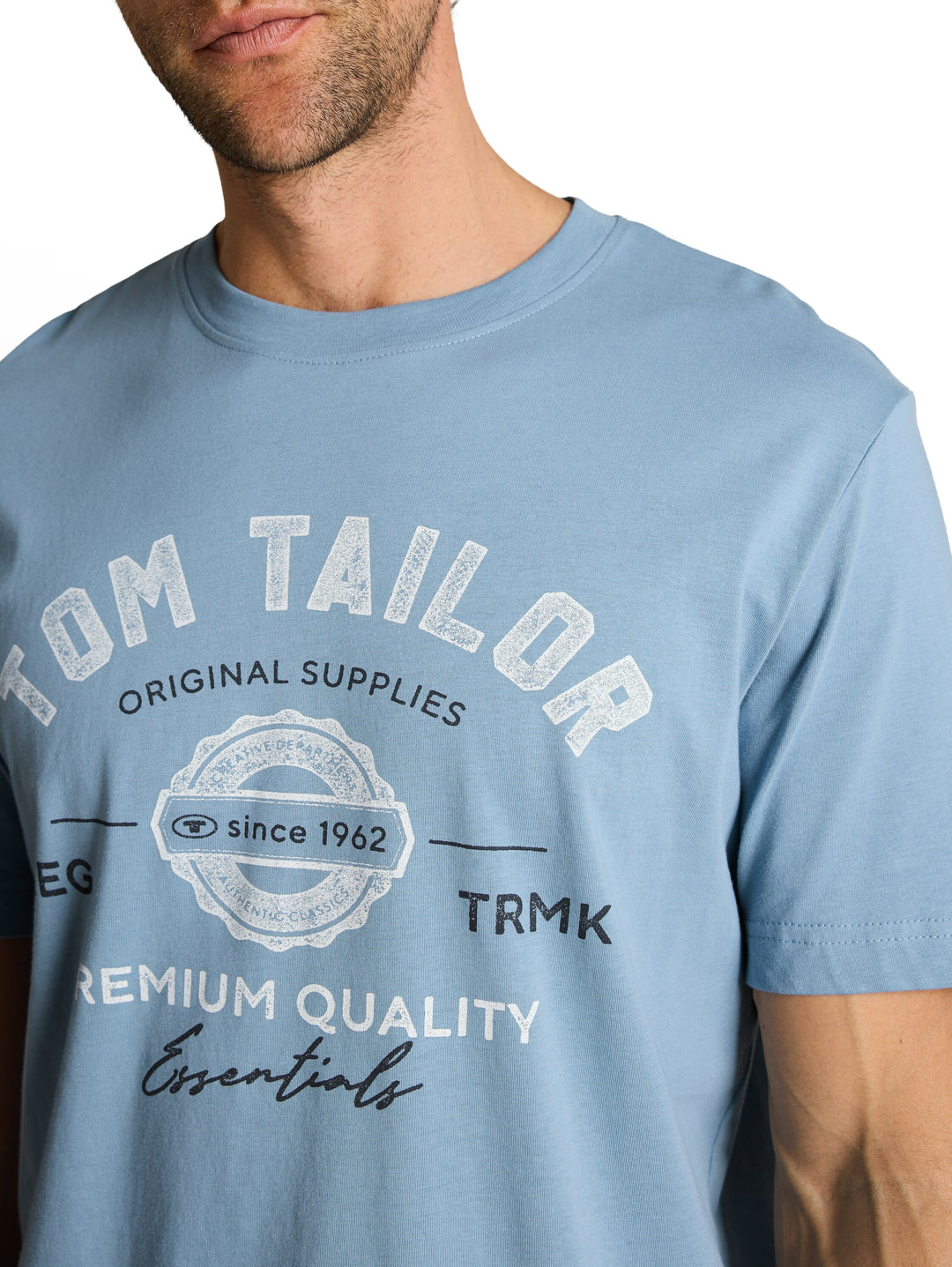 LOGO TEE