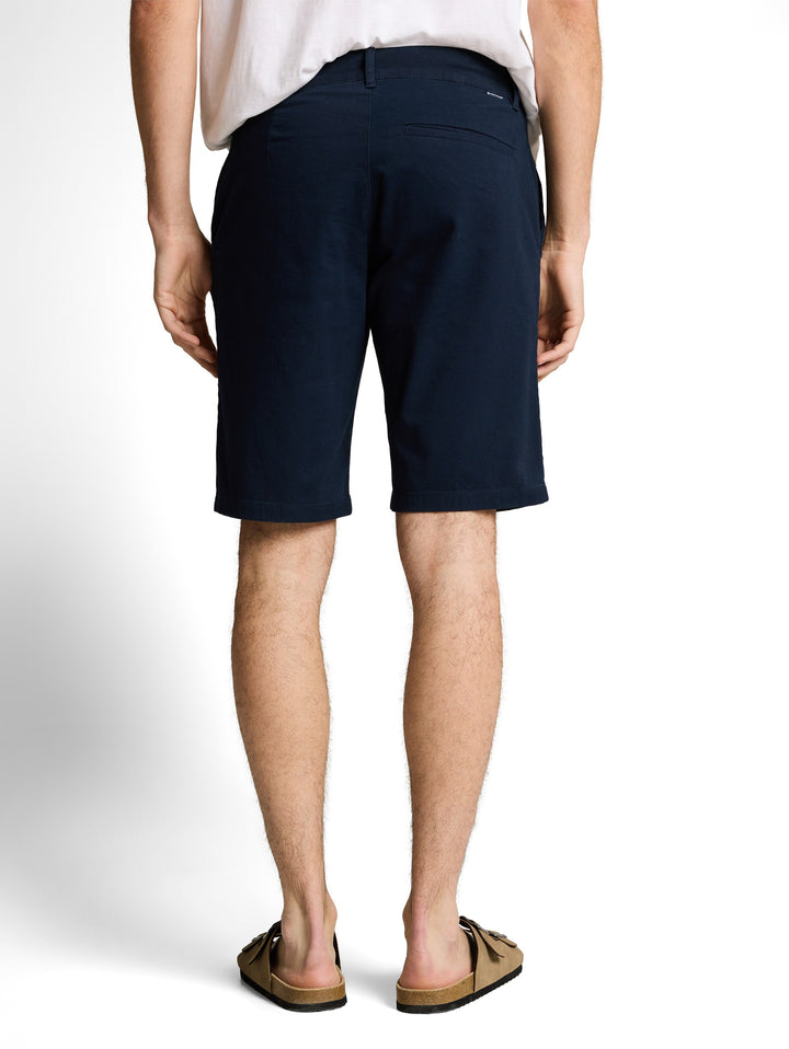 SLIM CHINO SHORTS