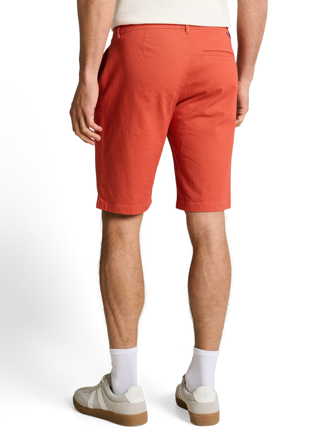 SLIM CHINO SHORTS