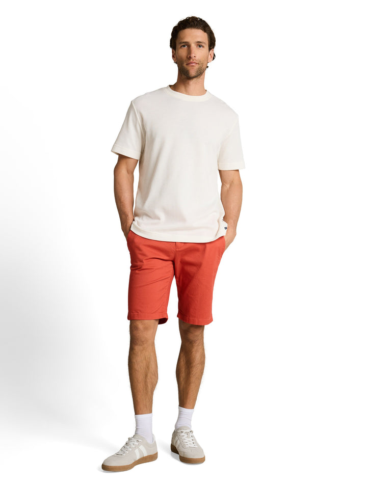 SLIM CHINO SHORTS