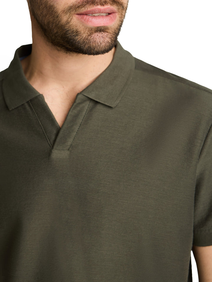 STRUCTURED RESORT COLLAR POLO