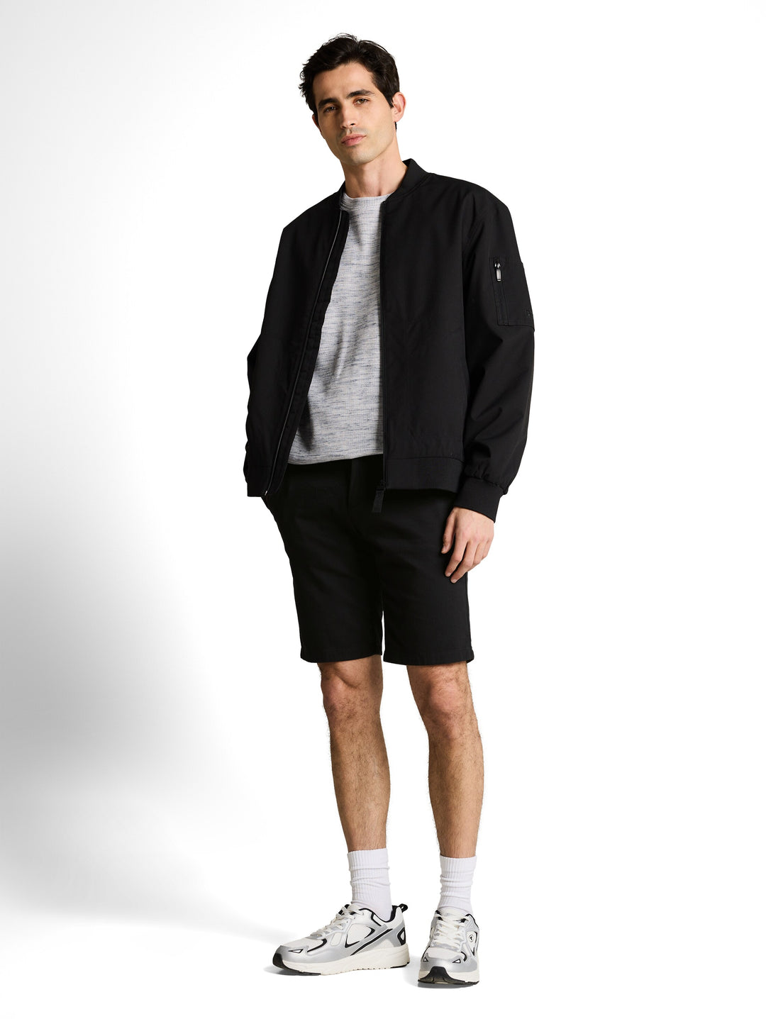 SLIM CHINO SHORTS