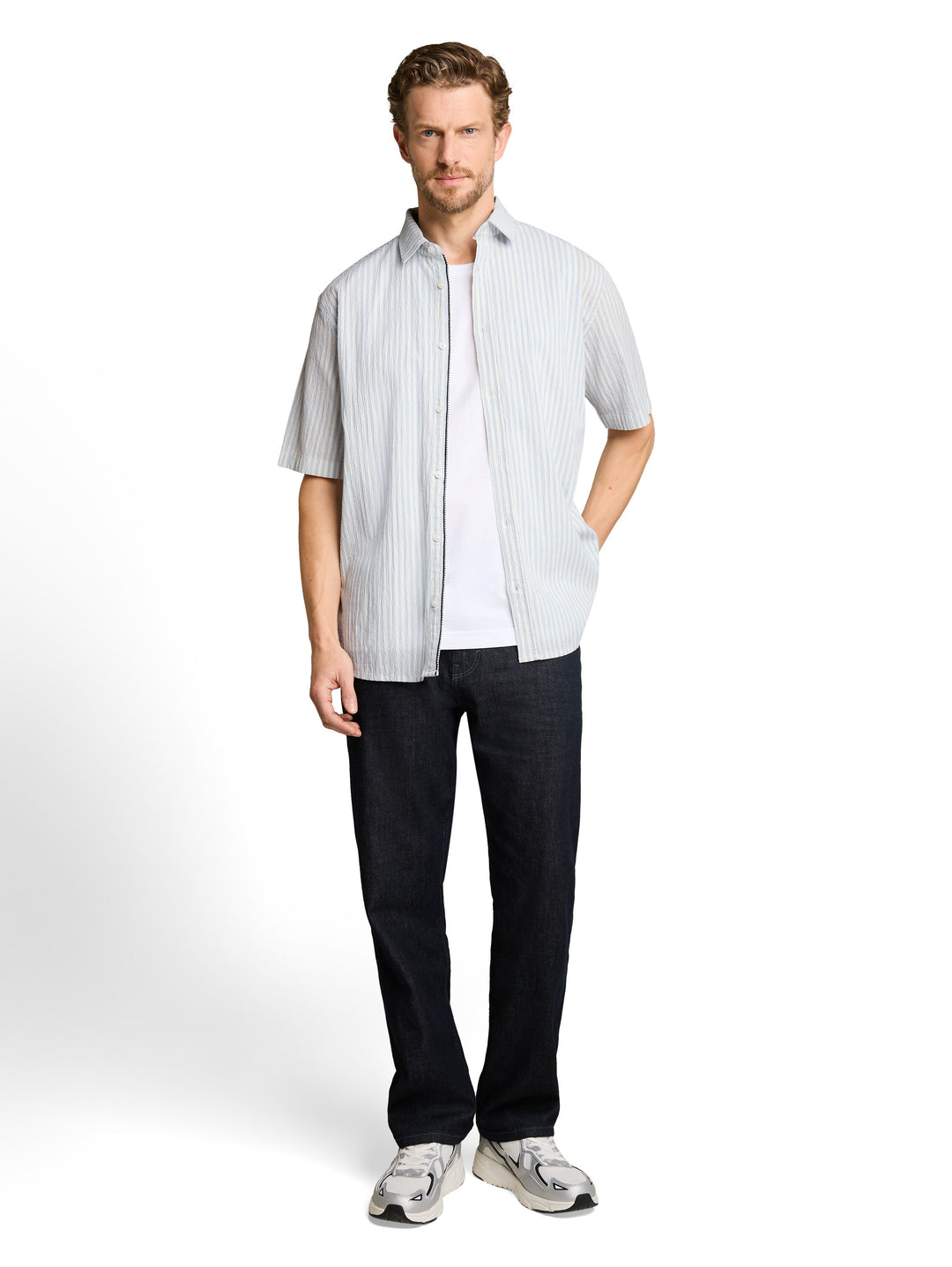 COMFORT STRIPED SEERSUCKER SHIRT