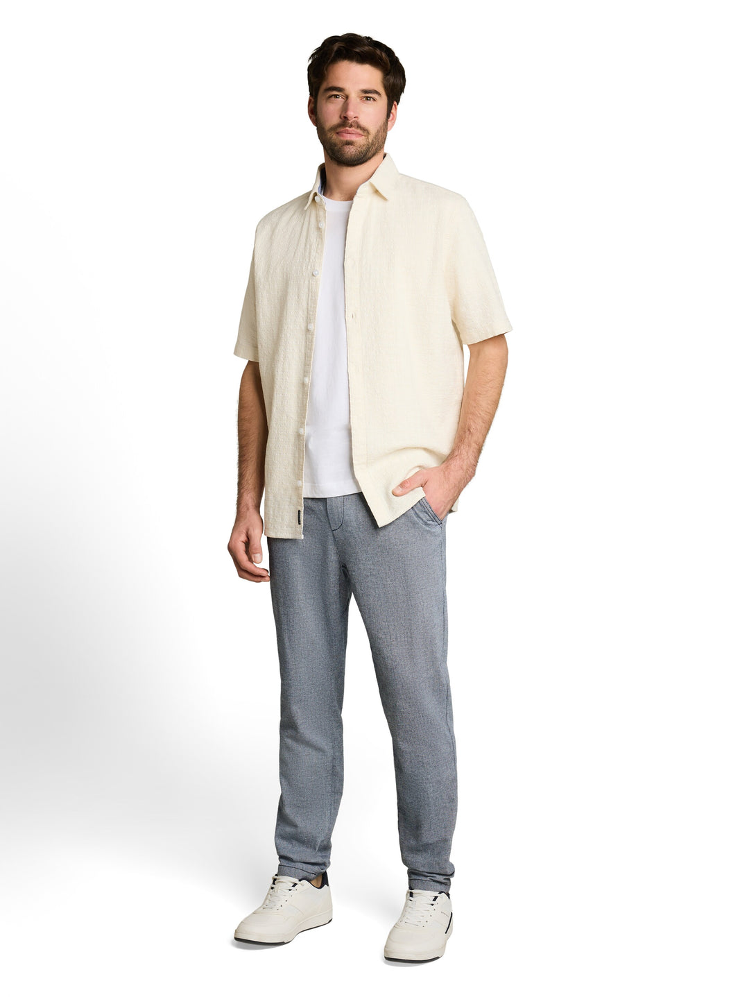 REGULAR TAPERED CHINO