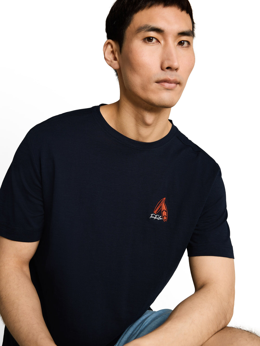 EMBROIDERED T-SHIRT