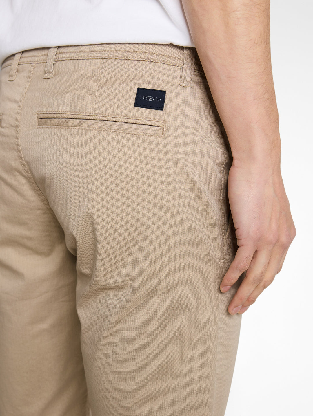 SLIM PRINTED CHINO SHORTS