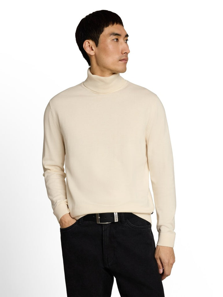 BASIC TURTLE NECK KNIT