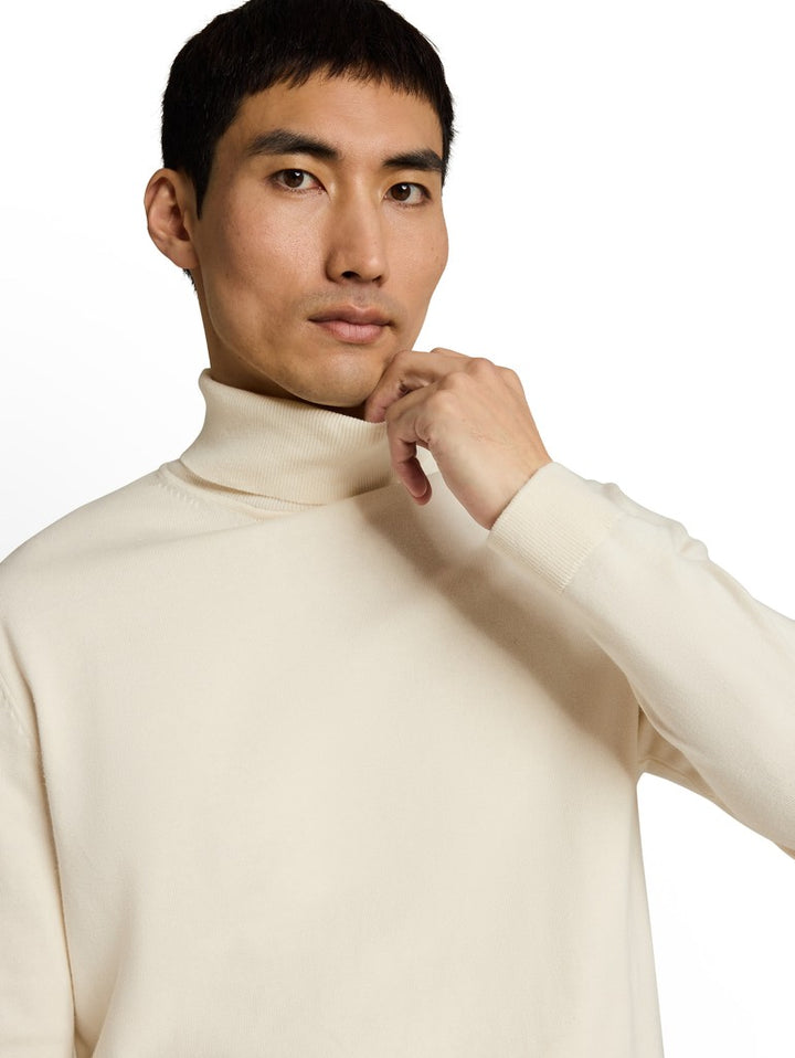 BASIC TURTLE NECK KNIT