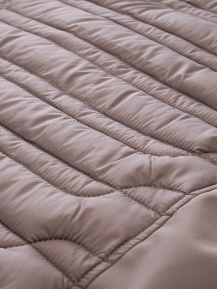 HYBRID JACKET