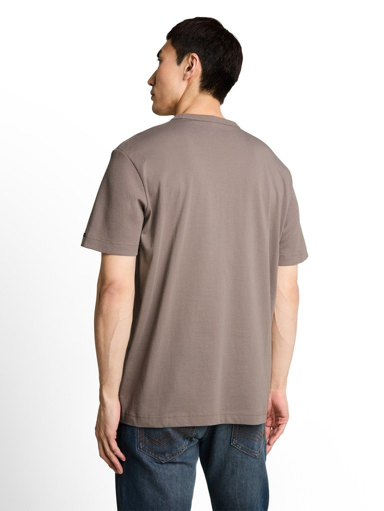 STRUCTURED CUTLINE T-SHIRT