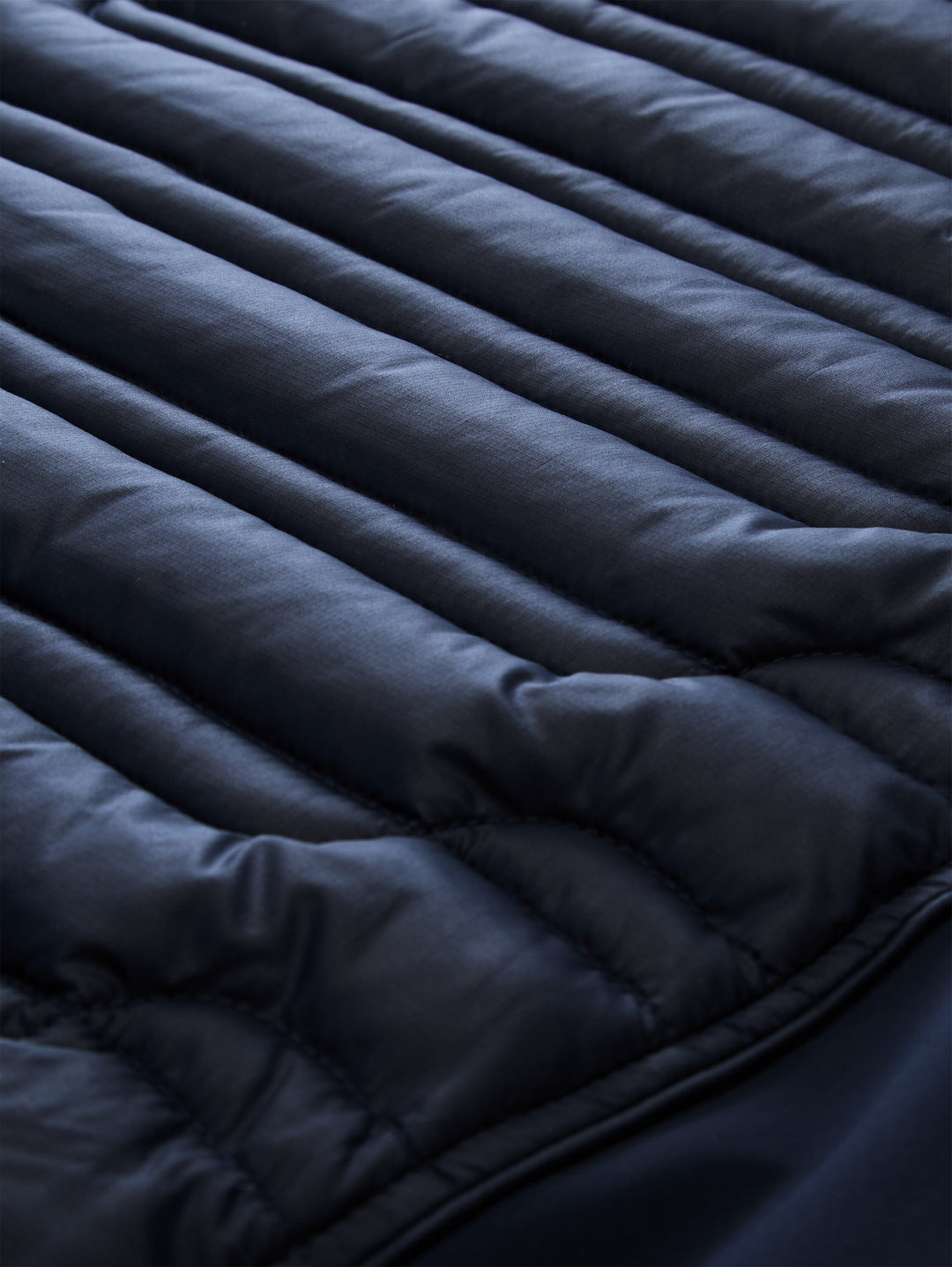 HYBRID VEST