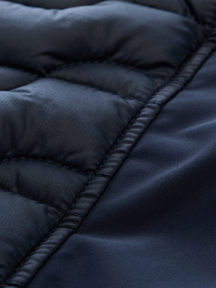HYBRID JACKET
