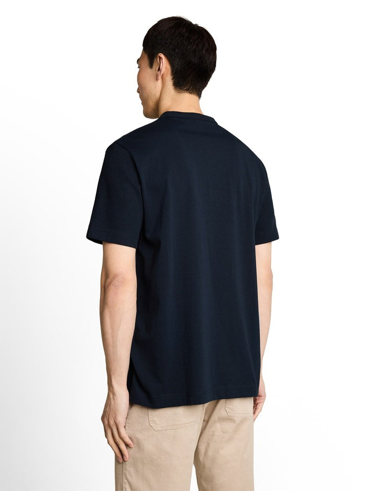 STRUCTURED CUTLINE T-SHIRT