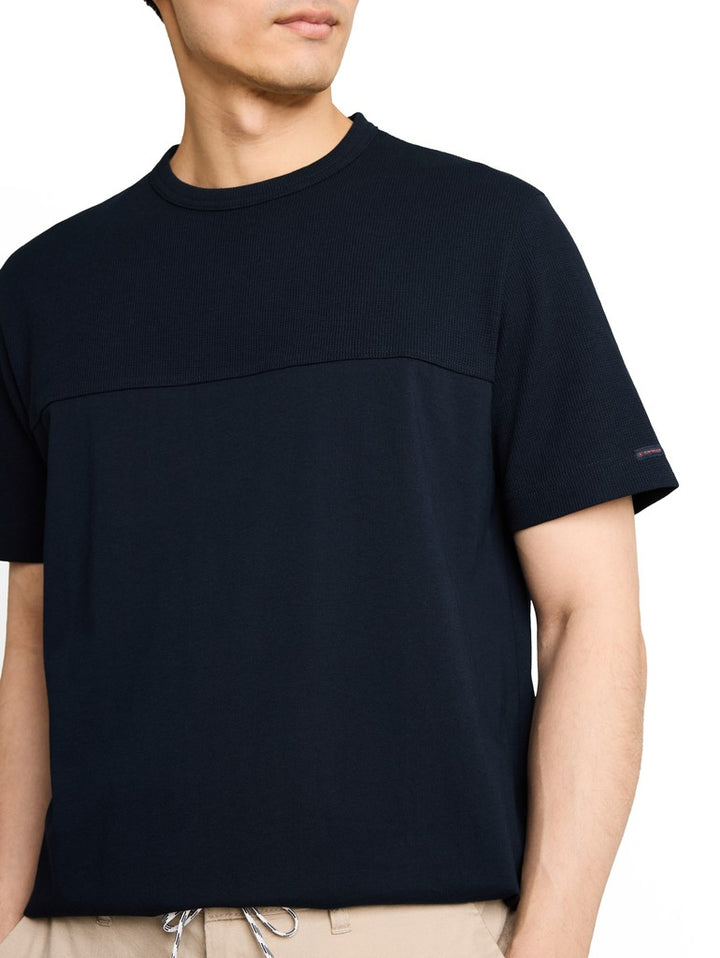 STRUCTURED CUTLINE T-SHIRT