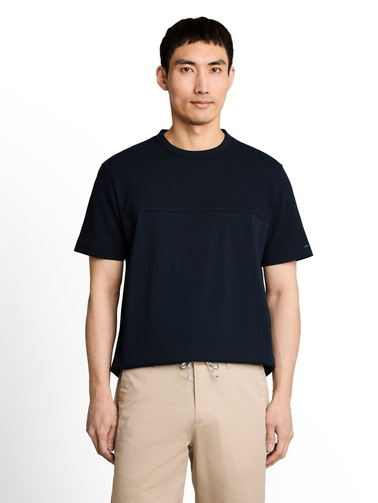 STRUCTURED CUTLINE T-SHIRT
