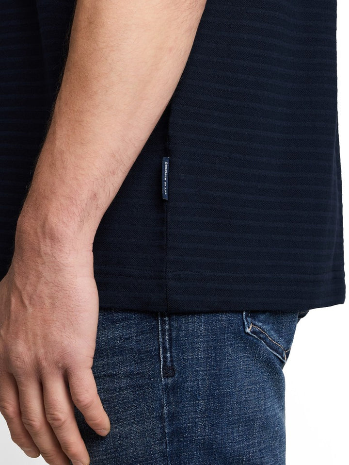 STRUCTURED T-SHIRT