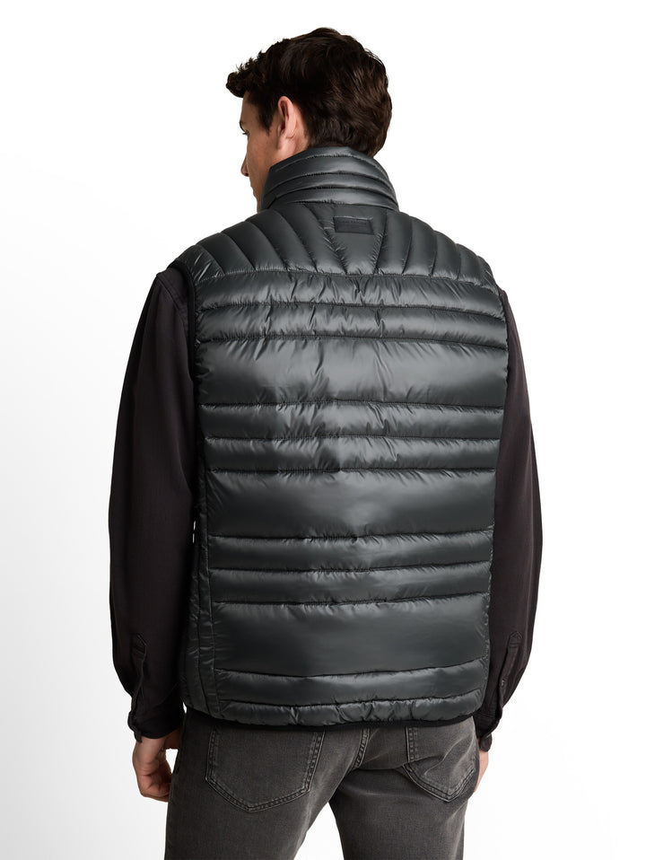 LIGHTWEIGHT VEST