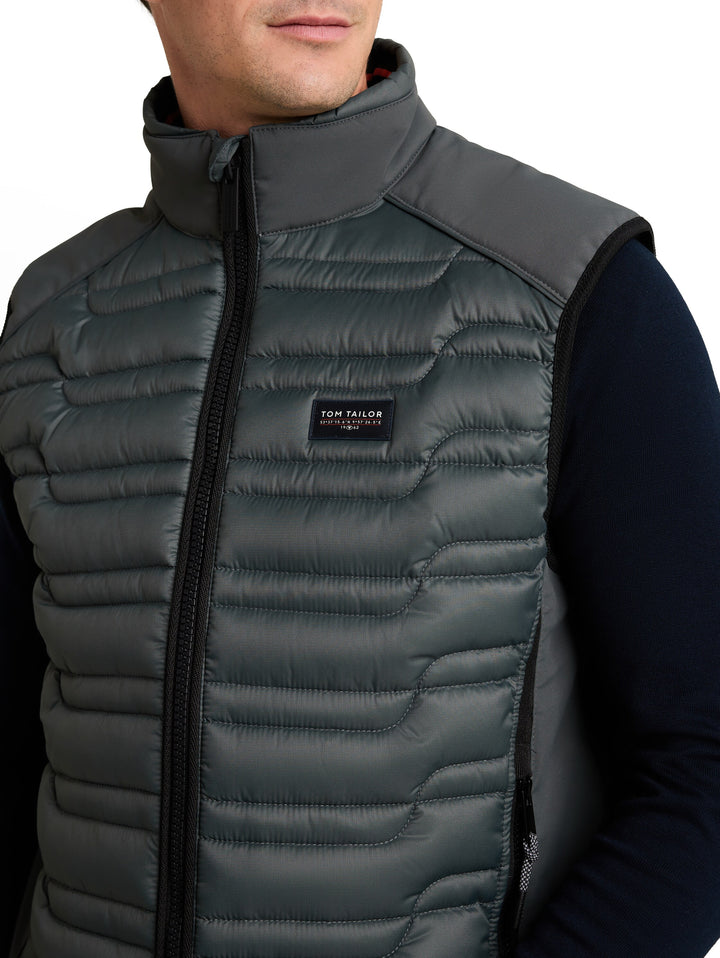 HYBRID VEST