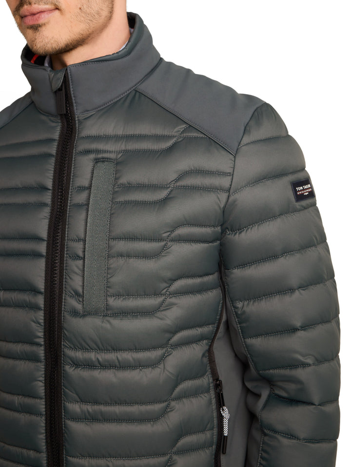 HYBRID JACKET