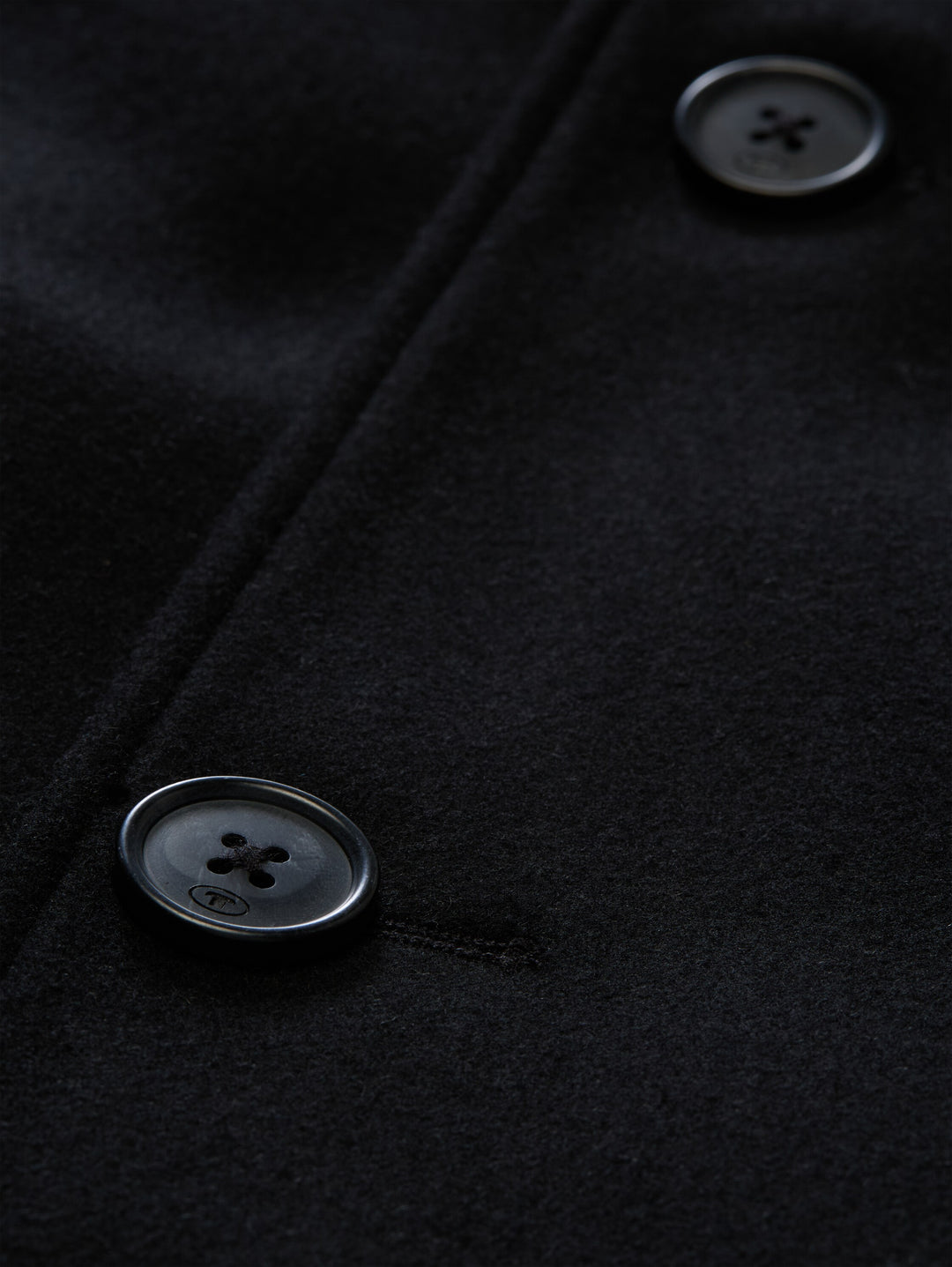 WOOL COAT WITH STAND-UP INSERT