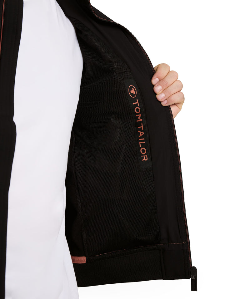 STAND-UP SOFTSHELL JACKET