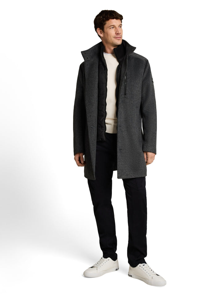 WOOL COAT WITH STAND-UP INSERT