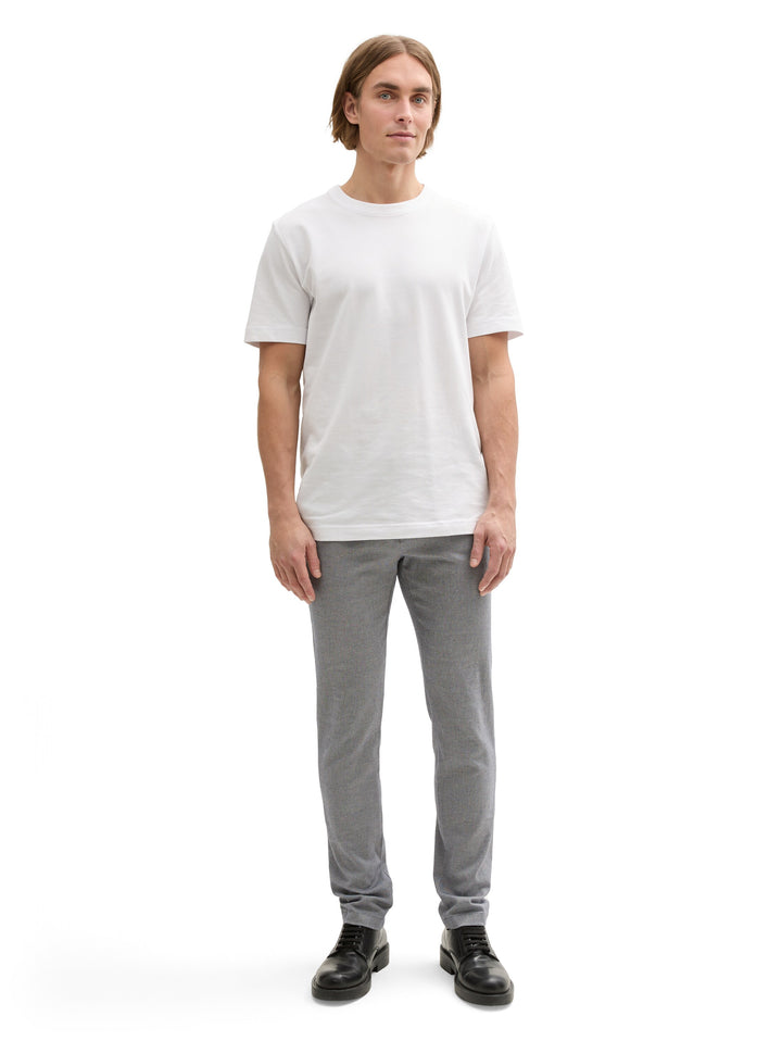 TRAVELER SLIM CHINO